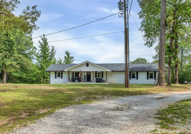 3rd image of 4358 New Manchester Hwy, Tullahoma, TN 37388 | MLS# 3256498
