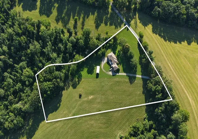 2nd image of 6931 Herbert Shannon Rd, Springfield, TN 37172 | MLS# 3256559