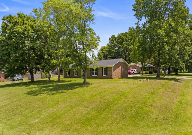 Homes for sale in Fayetteville, TN | 4 Park St, Fayetteville, TN 37334 | MLS# 3263244