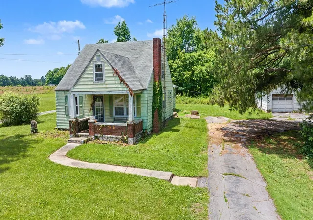 1st image of 376 Ky 85 E, Centertown, KY 42328 | MLS# 3256543