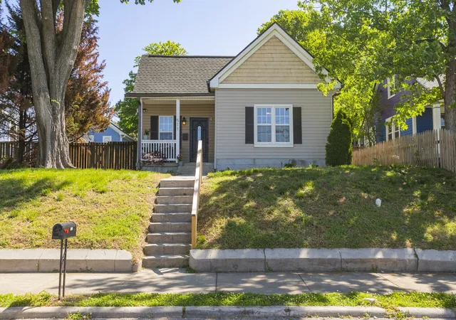 Photo 1 of Single family home for sale at 511 South 9th St, Nashville, TN 37206 | MLS# 3259909 | Listing updated on 2026-07-05