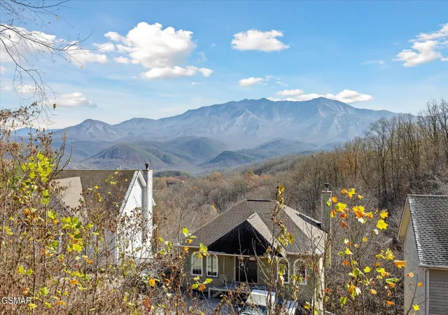 3rd image of 909 Black Wolf Way, Gatlinburg, TN 37738 | MLS# 3298238