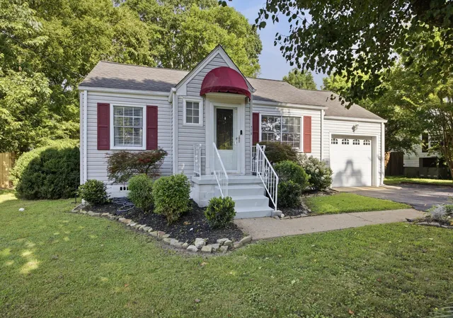 Homes for sale in Chattanooga, TN | 718 Pyron Lane, Chattanooga, TN 37412 | MLS# 3256547