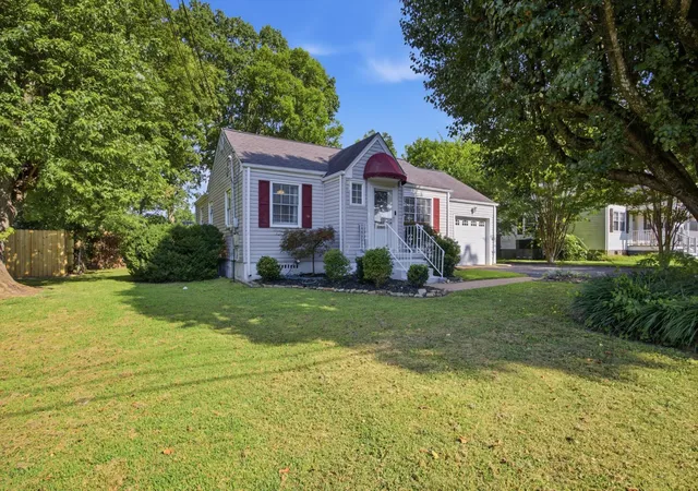Homes for sale in Chattanooga, TN | 718 Pyron Lane, Chattanooga, TN 37412 | MLS# 3256547