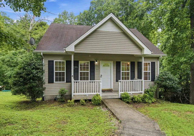 1st image of 958 Jordan Cir, White Bluff, TN 37187 | MLS# 3258328