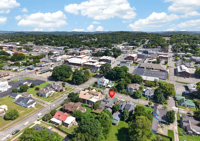 Homes for sale in Fayetteville, TN | 203 Maple St E, Fayetteville, TN 37334 | MLS# 3260428
