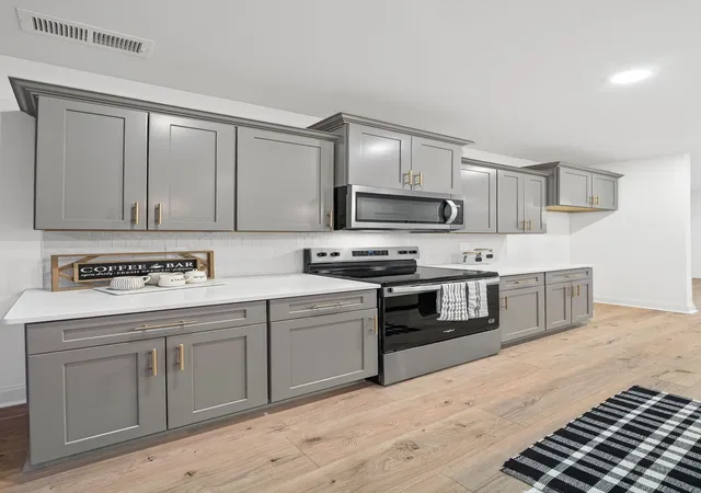 Photo 4 of Single family home for sale at 79 Fox Dr, Nashville, TN 37221 | MLS# 3260389 | Listing updated on 2026-08-20