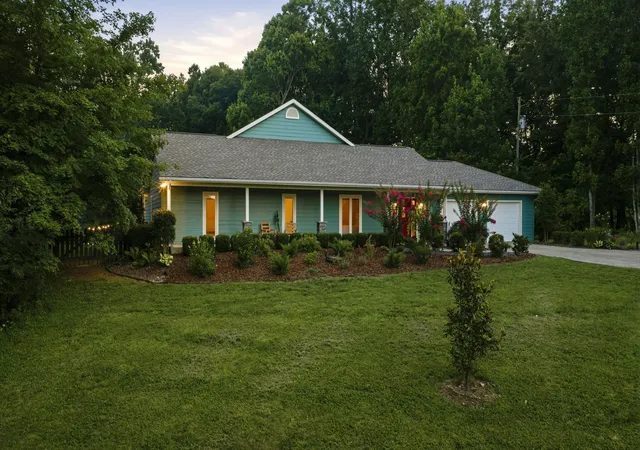 Homes for sale in Bowling Green, KY | 1766 Hunts Ln, Bowling Green, KY 42103 | MLS# 3256704