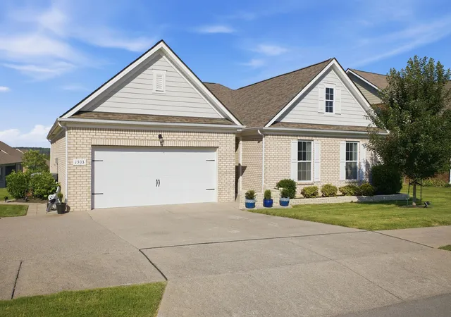 2nd image of 1303 Sylvan Park Dr, Spring Hill, TN 37174 | MLS# 3256716