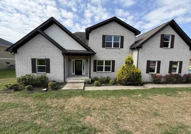 Photo 1 of Sale Pending at 1707 Aster Dr, Columbia, TN 38401 | MLS# 3260986 | Listing updated on 2026-10-26