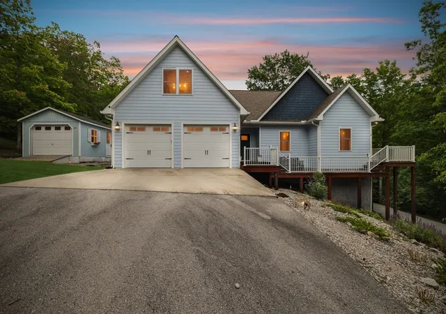 Homes for sale in Jamestown, TN | 1092 Grandview Way, Jamestown, TN 38556 | MLS# 3258330