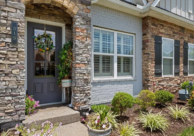2nd image of 319 Buckner Cir, Mount Juliet, TN 37122 | MLS# 3259726