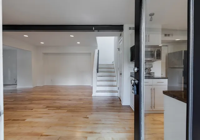 Photo 3 of Townhouse for sale at 940 Gale Ln #101, Nashville, TN 37204 | MLS# 3260147 | Listing updated on 2026-09-07