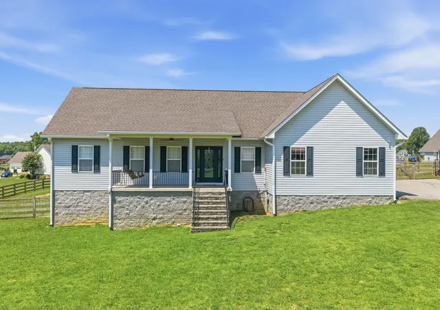 Homes for sale in Mc Kenzie, TN | 2033 Connie Allen Rd, Mc Kenzie, TN 38201 | MLS# 3259716