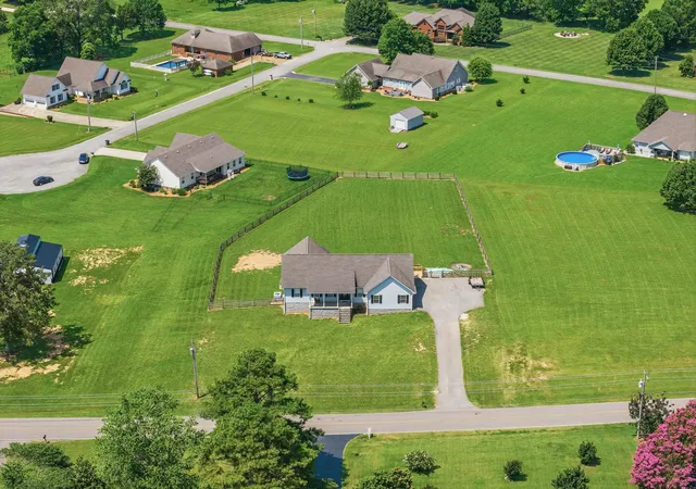 Homes for sale in Mc Kenzie, TN | 2033 Connie Allen Rd, Mc Kenzie, TN 38201 | MLS# 3259716