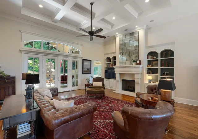 Photo 3 of Sale Pending at 5500 Iron Gate Dr, Franklin, TN 37069 | MLS# 3270471 | Listing updated on 2026-09-21