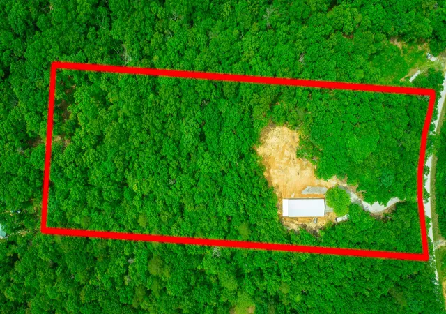 Homes for sale in Pikeville, TN | 87 Apple Road, Pikeville, TN 37367 | MLS# 3259666