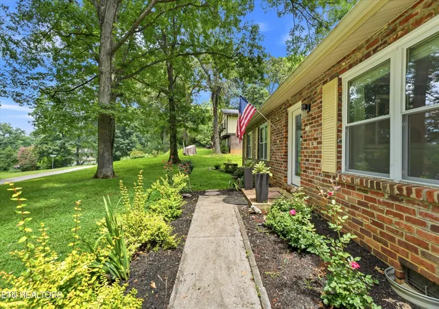 3rd image of 1516 Scottsdale Dr, Knoxville, TN 37922 | MLS# 3259672