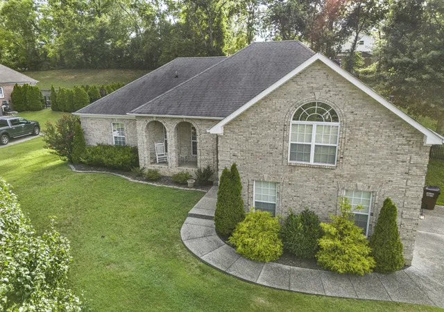 Homes for sale in Hendersonville, TN | 1009 Stafford Ct, Hendersonville, TN 37075 | MLS# 3268423