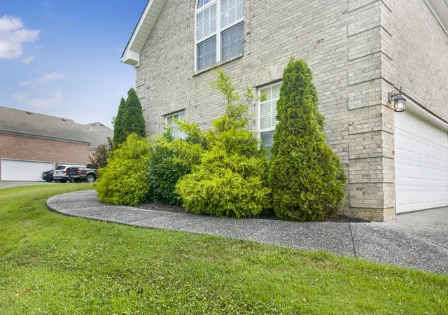 Homes for sale in Hendersonville, TN | 1009 Stafford Ct, Hendersonville, TN 37075 | MLS# 3268423