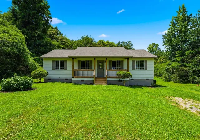 Homes for sale in Etowah, TN | 318 County Road 801, Etowah, TN 37331 | MLS# 3259737