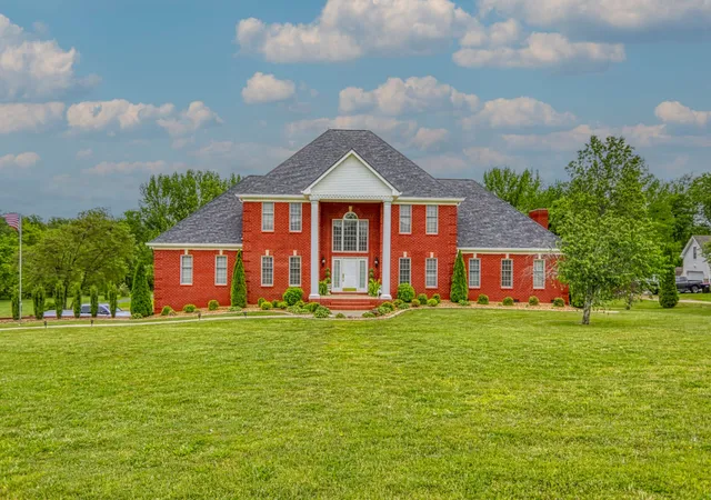 Homes for sale in Greenbrier, TN | 2025 Grandview Dr, Greenbrier, TN 37073 | MLS# 3261396