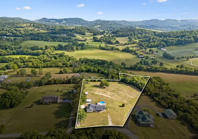 Homes for sale in Watertown, TN | 930 Neal Rd, Watertown, TN 37184 | MLS# 3259892