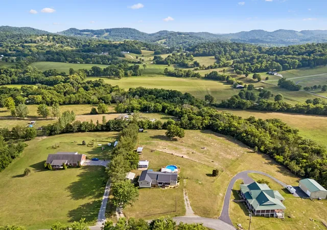 Homes for sale in Watertown, TN | 930 Neal Rd, Watertown, TN 37184 | MLS# 3259892
