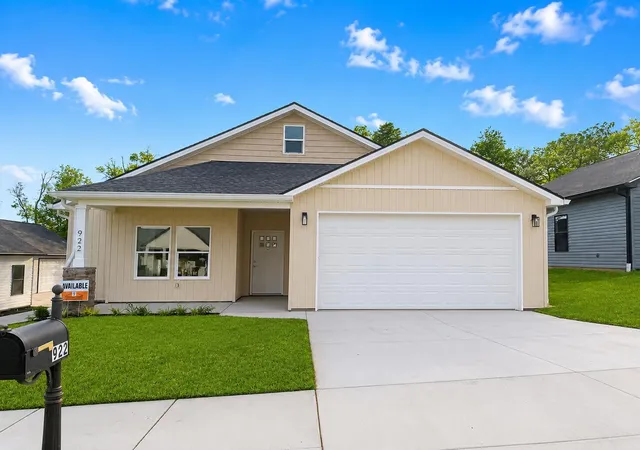 1st image of 922 Stratford Avenue, Sweetwater, TN 37874 | MLS# 3259890