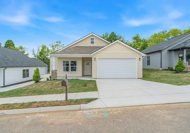 2nd image of 922 Stratford Avenue, Sweetwater, TN 37874 | MLS# 3259890