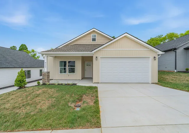 3rd image of 922 Stratford Avenue, Sweetwater, TN 37874 | MLS# 3259890