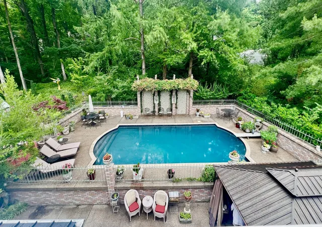 Photo 3 of Single family home for sale at 5430 Camelot Rd, Brentwood, TN 37027 | MLS# 3263958 | Listing updated on 2026-09-16