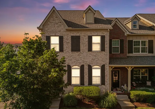 Homes for sale in Franklin, TN | 1636 Shadow Green Dr, Franklin, TN 37064 | MLS# 3269442