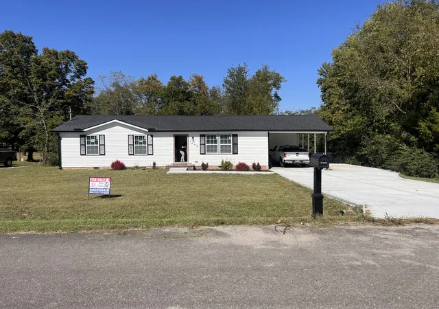 Single family home for sale at 2468 River Oaks Dr, Murfreesboro, TN 37129 | MLS# 3269735
