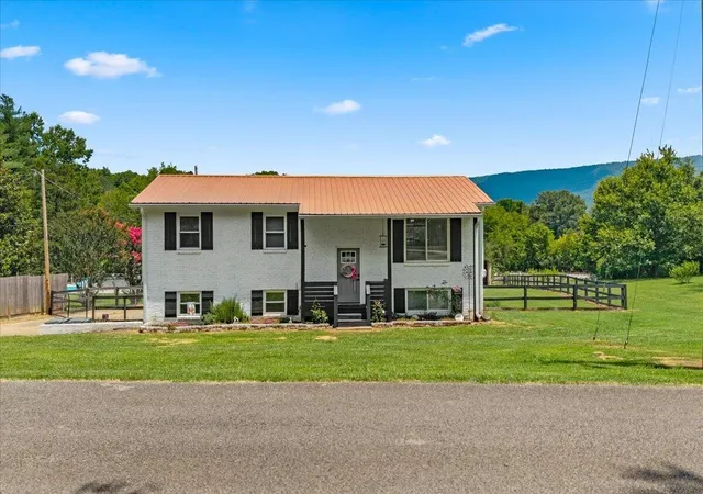 2nd image of 119 County Road 887, Etowah, TN 37331 | MLS# 3259950