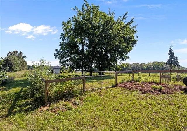 Homes for sale in Vanleer, TN | 1030 Upper Creek Rd, Vanleer, TN 37181 | MLS# 3259962