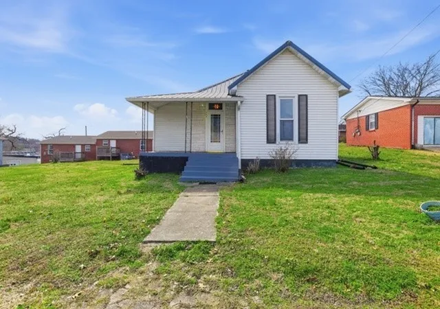 Homes for sale in Carthage, TN | 134 Read Ave, Carthage, TN 37030 | MLS# 3260514