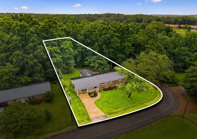 1st image of 1416 Oakmont Circle, Centerville, TN 37033 | MLS# 3259991