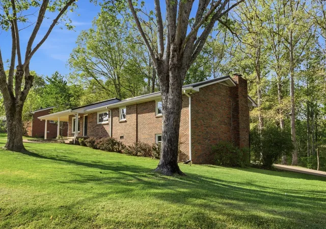 Homes for sale in Centerville, TN | 1416 Oakmont Circle, Centerville, TN 37033 | MLS# 3259991