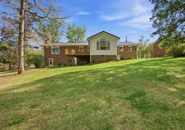 Homes for sale in Centerville, TN | 1416 Oakmont Circle, Centerville, TN 37033 | MLS# 3259991