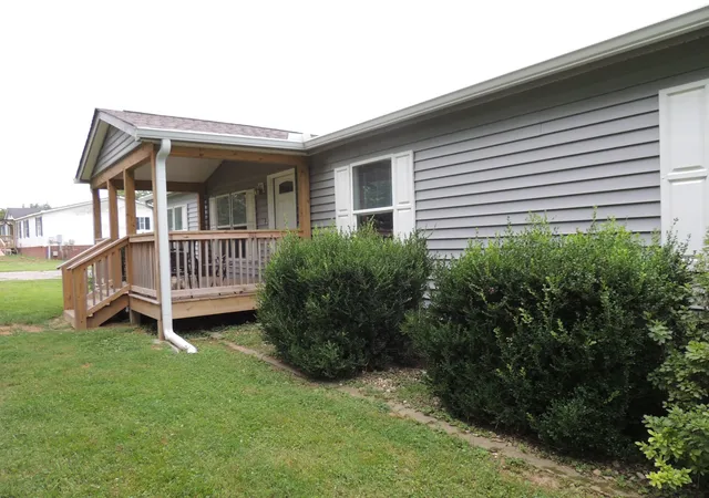 Homes for sale in Gallatin, TN | 168 Lbj Dr, Gallatin, TN 37066 | MLS# 3260350