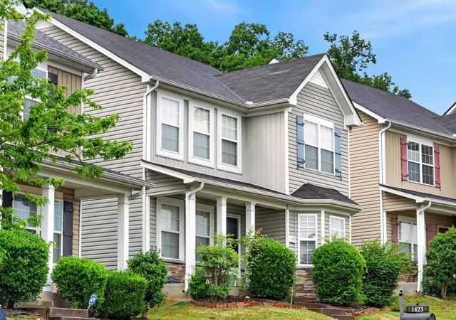 Photo 3 of Single family home for sale at 1425 Sprucedale Dr, Antioch, TN 37013 | MLS# 3260305 | Listing updated on 2026-08-28