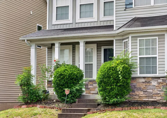 Photo 3 of Single family home for sale at 1425 Sprucedale Dr, Antioch, TN 37013 | MLS# 3260305 | Listing updated on 2026-08-28