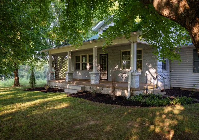 Photo 3 of Single family home for sale at 1125 Dawson Rd, White Bluff, TN 37187 | MLS# 3512843 | Listing updated on 2026-08-20