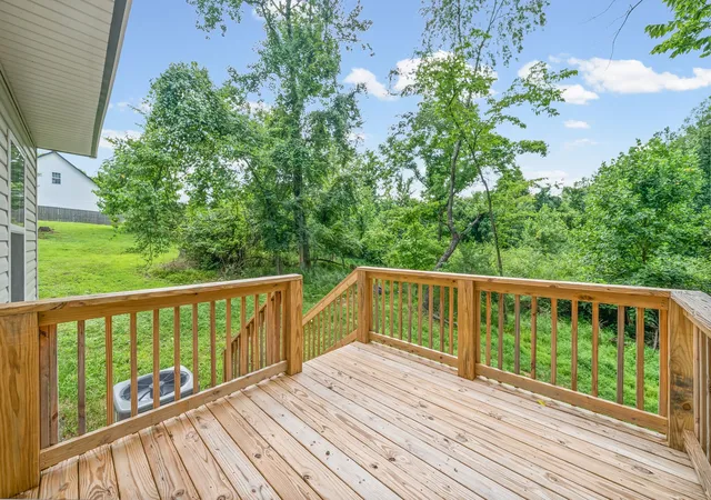 Photo 3 of Single family home for sale at 134 Cross Ln, Clarksville, TN 37040 | MLS# 3270241 | Listing updated on 2026-08-20