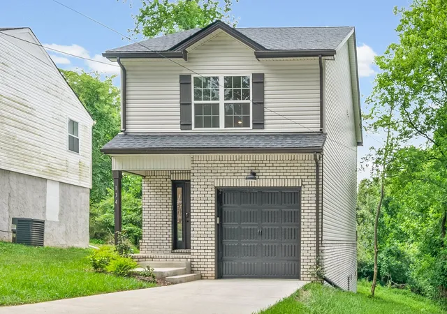 Photo 4 of Single family home for sale at 134 Cross Ln, Clarksville, TN 37040 | MLS# 3270241 | Listing updated on 2026-08-20