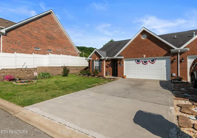 2nd image of 8100 Gatekeeper Way, Knoxville, TN 37931 | MLS# 3307277