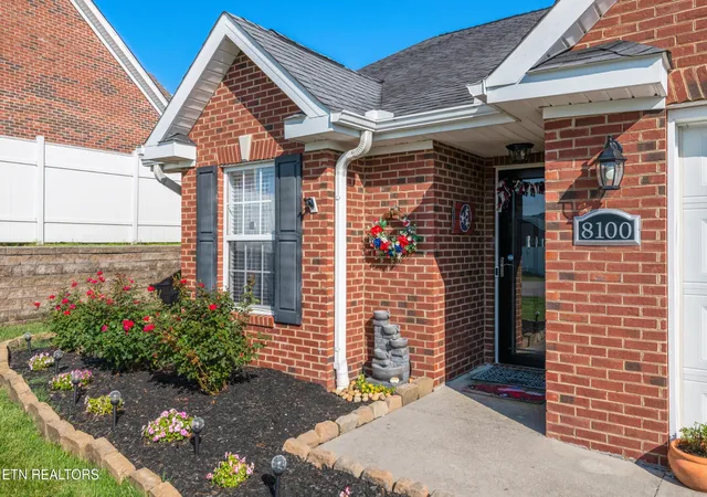 5th image of 8100 Gatekeeper Wy, Knoxville, TN 37931