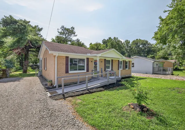 Homes for sale in Columbia, TN | 109 Amber Lynn Cir, Columbia, TN 38401 | MLS# 3260121