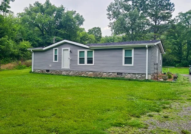 Photo 1 of Manufactured home for sale at 1640 Allen Brown Rd, Belfast, TN 37019 | MLS# 3260093 | Listing updated on 2026-09-12